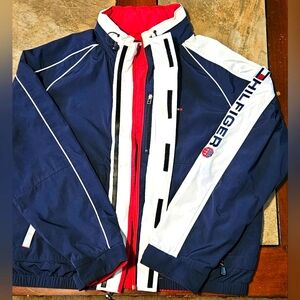 🔥Vintage Tommy Hilfiger Coat w/built in hood 🔥